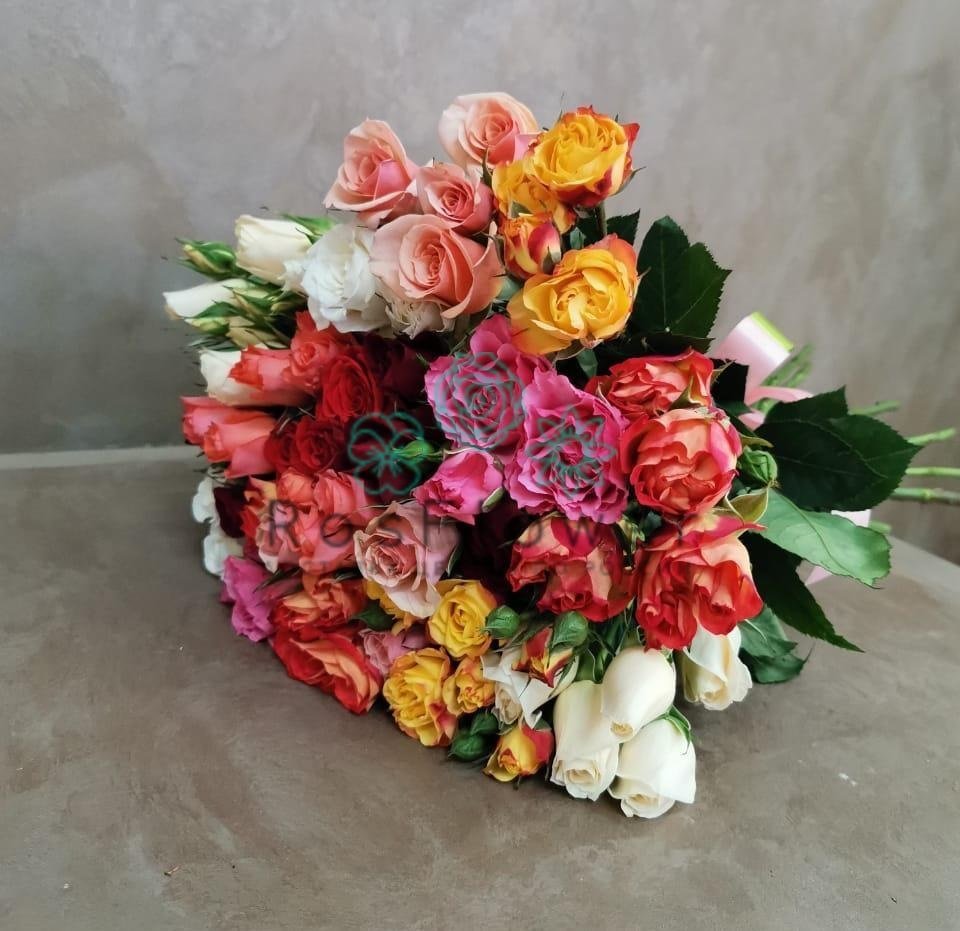 Букет цветов из: Розы в Лузе