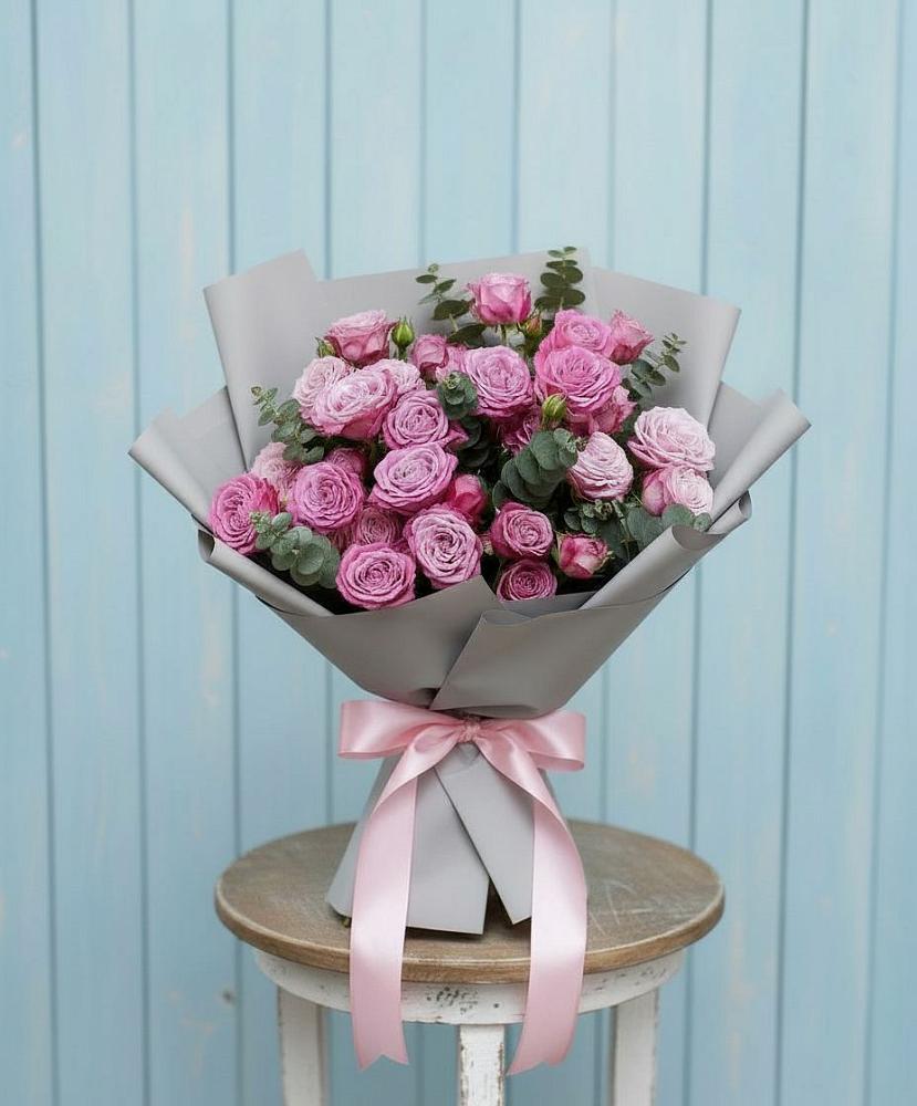 Букет цветов из: Розы в Лузе