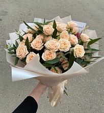 Букет Кремовые розы Латте в Лузе