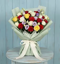 Букет цветов из:  Розы в Лузе