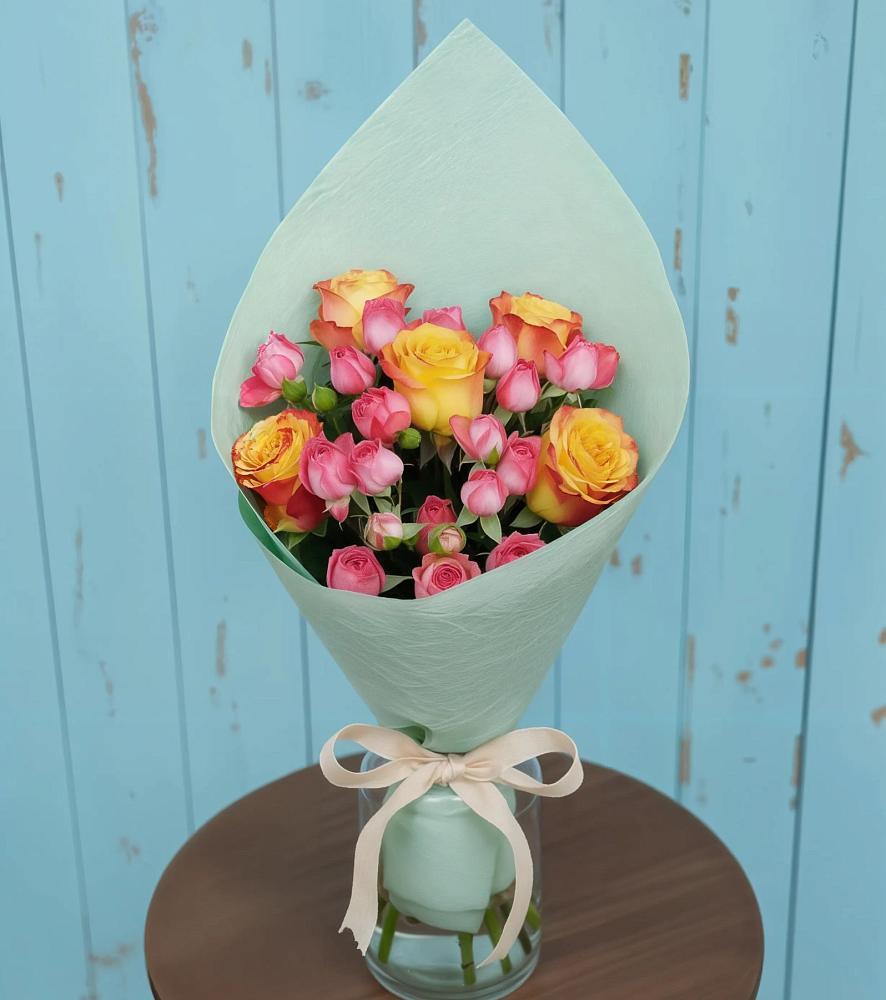 Букет цветов из: Розы в Лузе