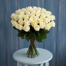 Букет 51 Белая роза Эдлесс Лав в Лузе