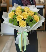 Букет цветов из:  Хризантемы и Розы в Лузе