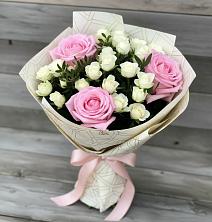 Букет цветов из:  Розы в Лузе