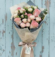Букет цветов из:  Розы в Лузе