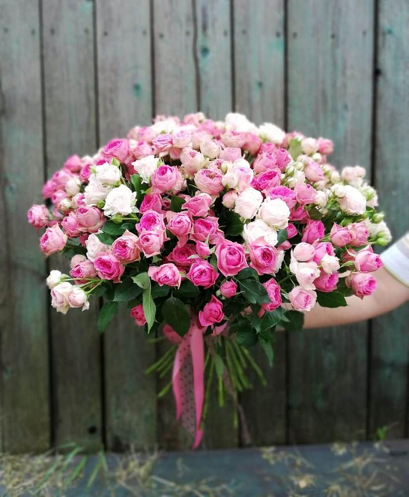 Букет Розовые кустовые розы Натали и Лав Лидия в Лузе