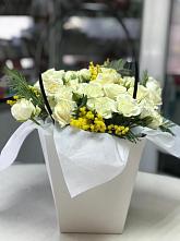 Цветочная композиция из Розы  в Лузе