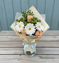 Букет цветов из:  Герберы, Розы и Хризантемы в Лузе