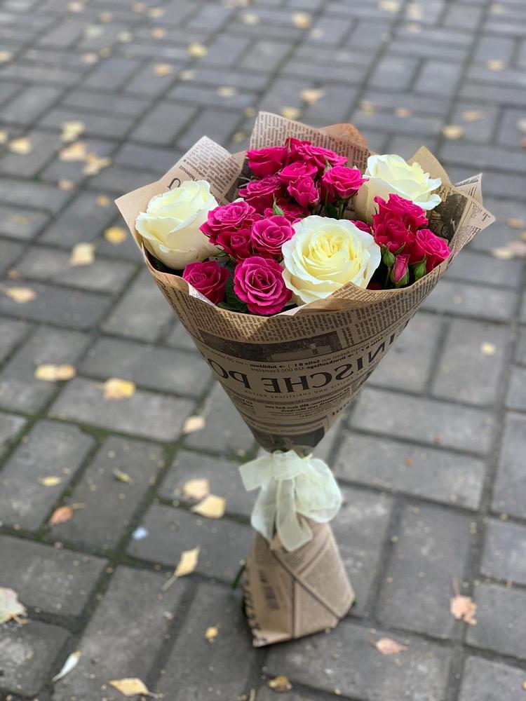 Букет цветов из: Розы в Лузе