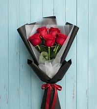 Букет цветов из:  Розы в Лузе