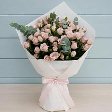 Букет цветов из:  Розы #REPLACE_PRED# Лузе