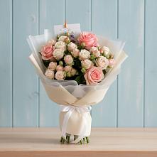 Букет цветов из:  Розы в Лузе