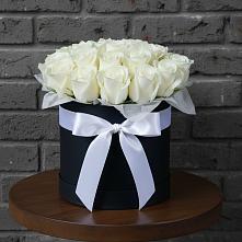 Цветочная композиция из Розы в шляпной коробке в Лузе